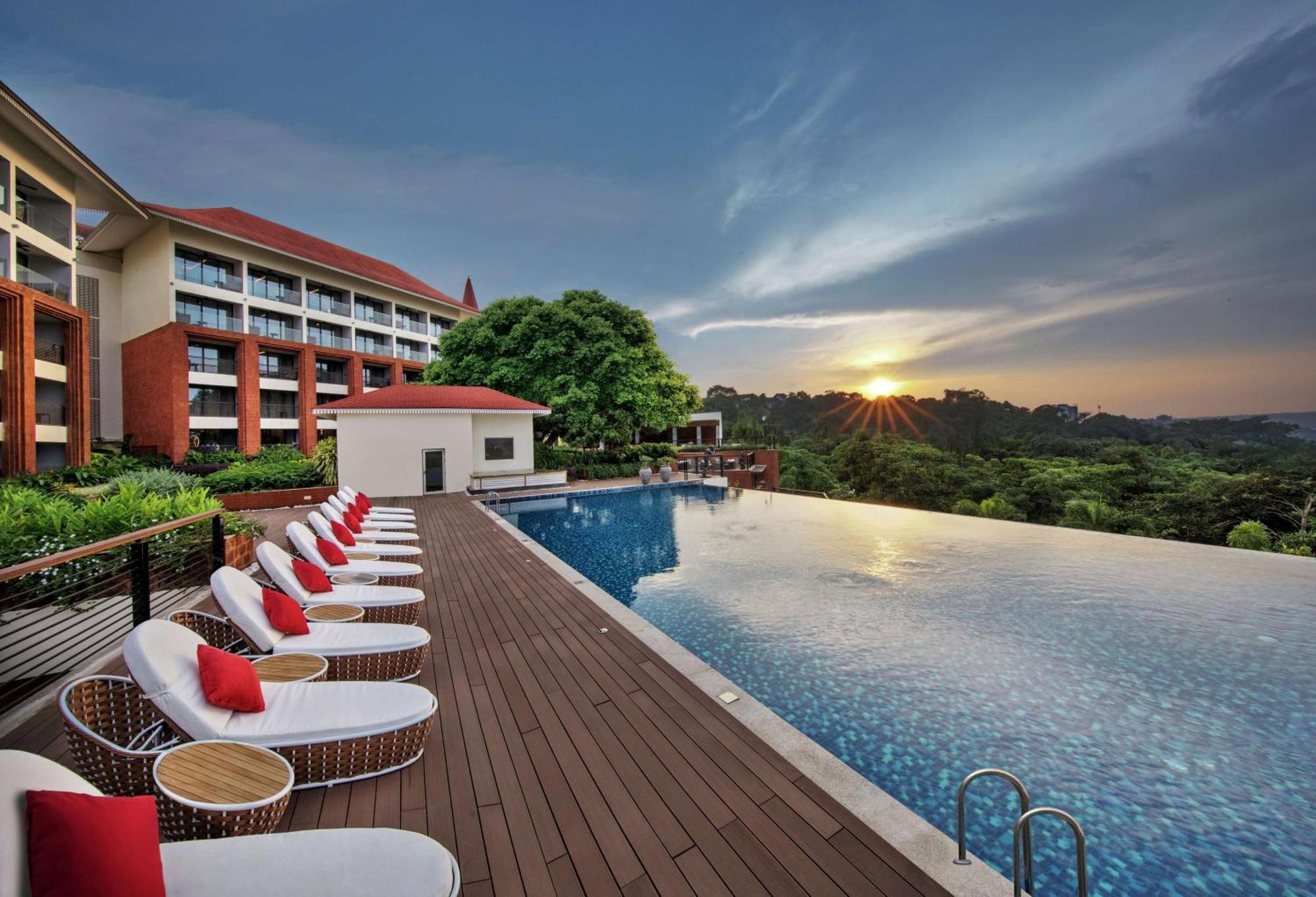 Hotel Doubletree By Hilton Goa - Panadží Exteriér fotografie